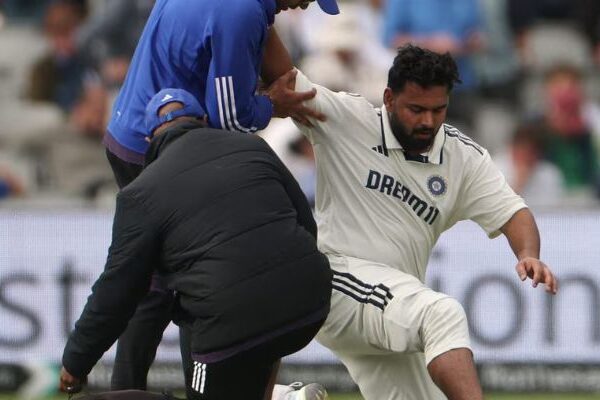Rishabh Pant Bravely Fights Pain, Scores 54 vs England