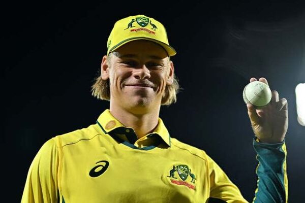 Cooper Connolly Claims Historic 522 in Mackay ODI