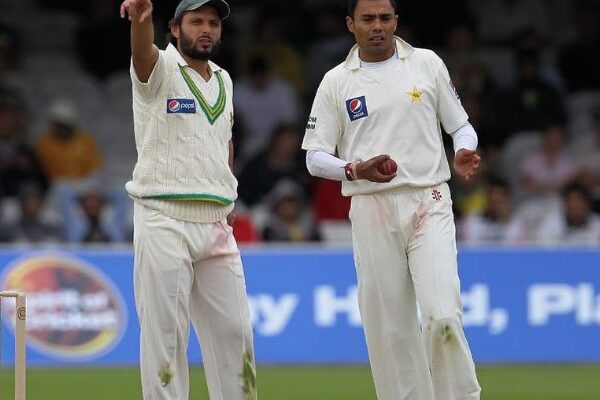 Kaneria Backs Pathan on Shahid Afridi’s Bad Behavior