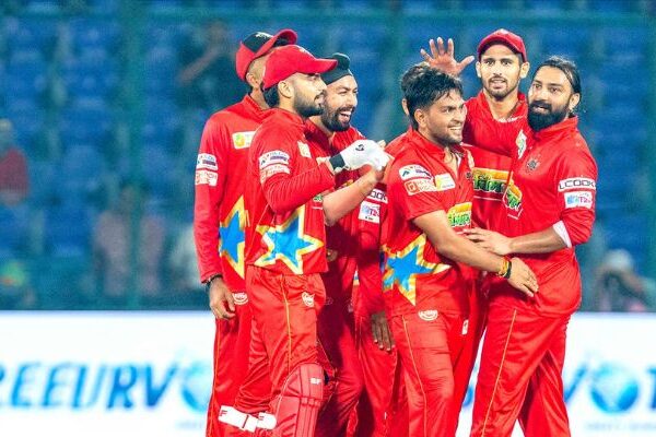 South Delhi Superstarz Defeat Purani Dilli 6 in 7-Over Clash
